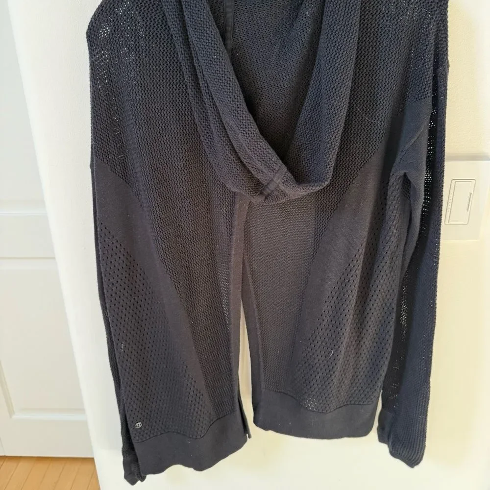 Lululemon Athletica Still Movement Wrap in Black 12